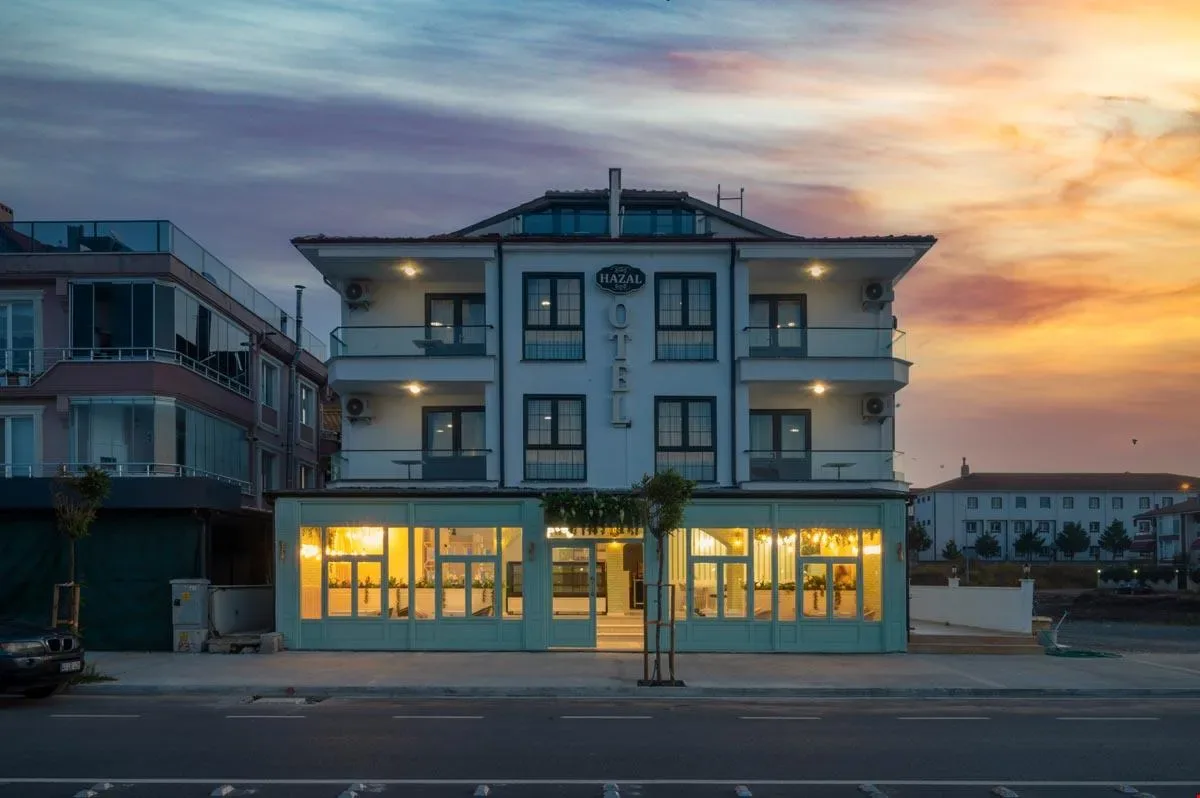 Hazal Otel Karasu - Karasu