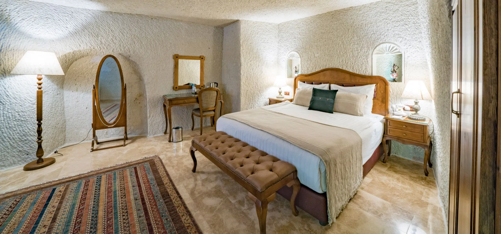 Artemis Cave Suites & Spa 3