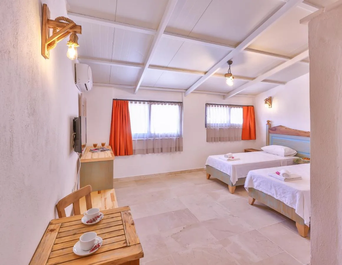 Mojo Sunset Boutique Hotel 2