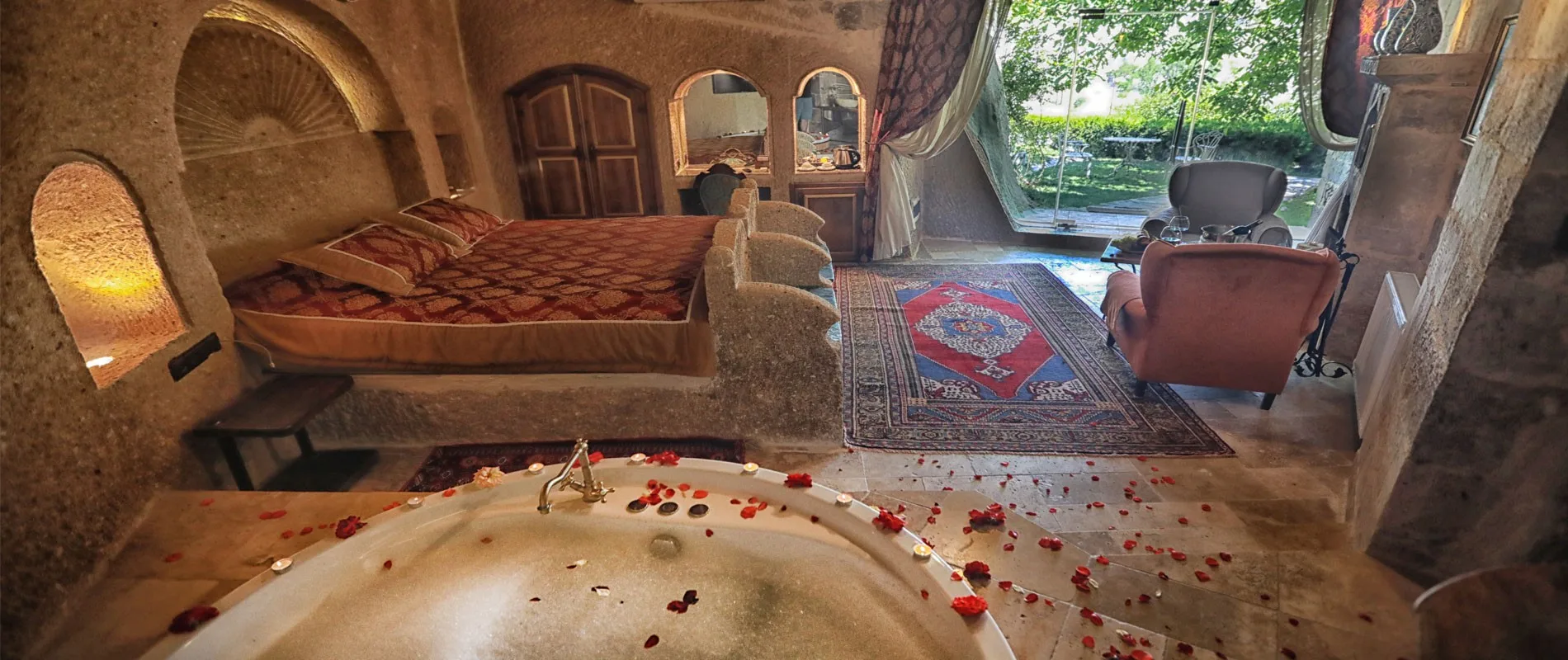 Traveller's Cave Hotel 2
