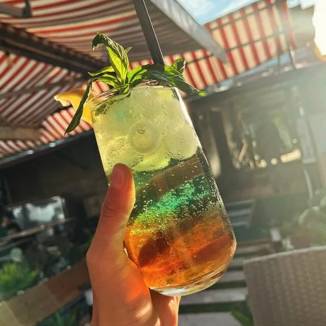 Sesamos Cafe