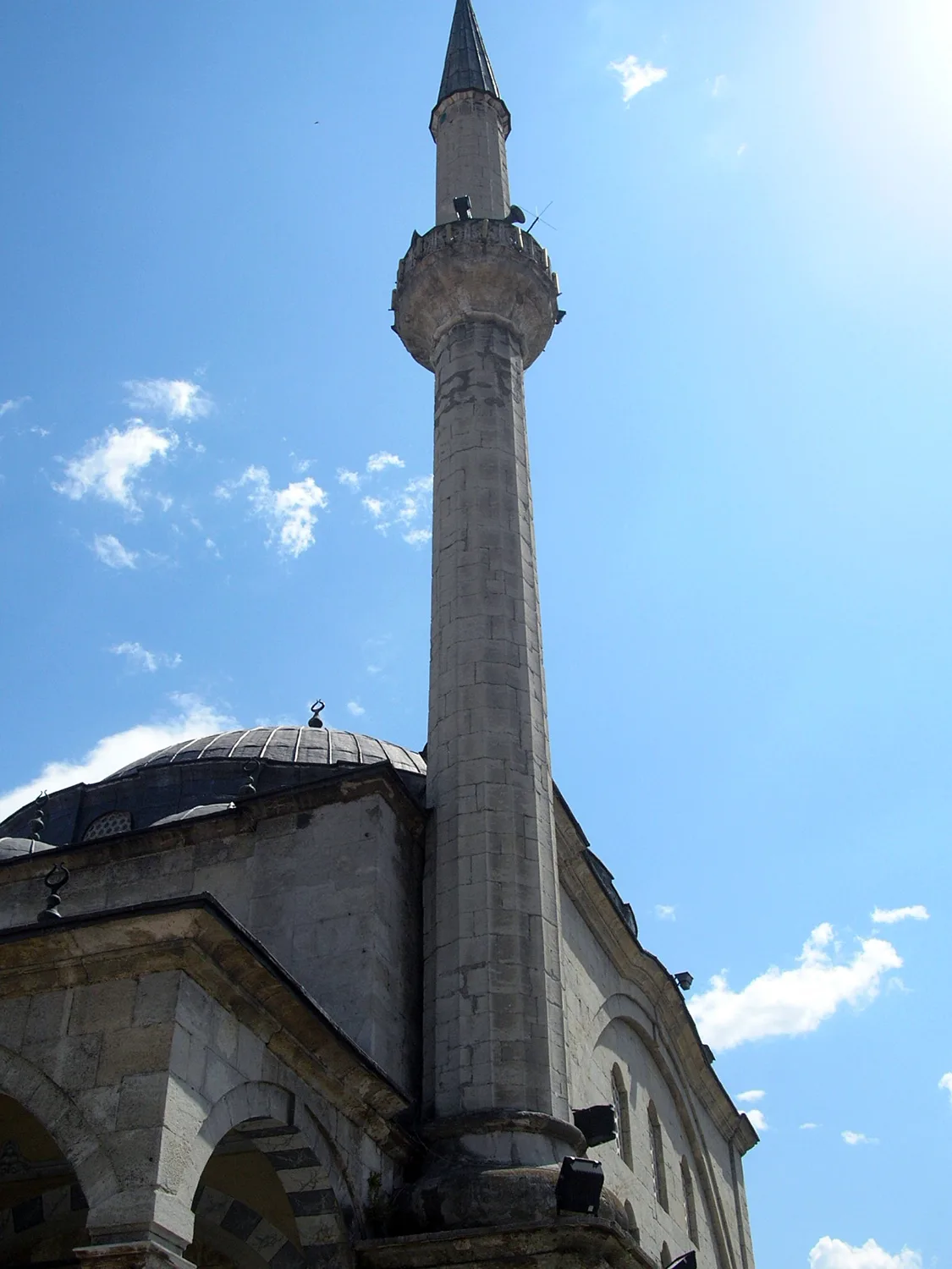 İzzet Mehmet Paşa Camii tarihî ayrıntıları