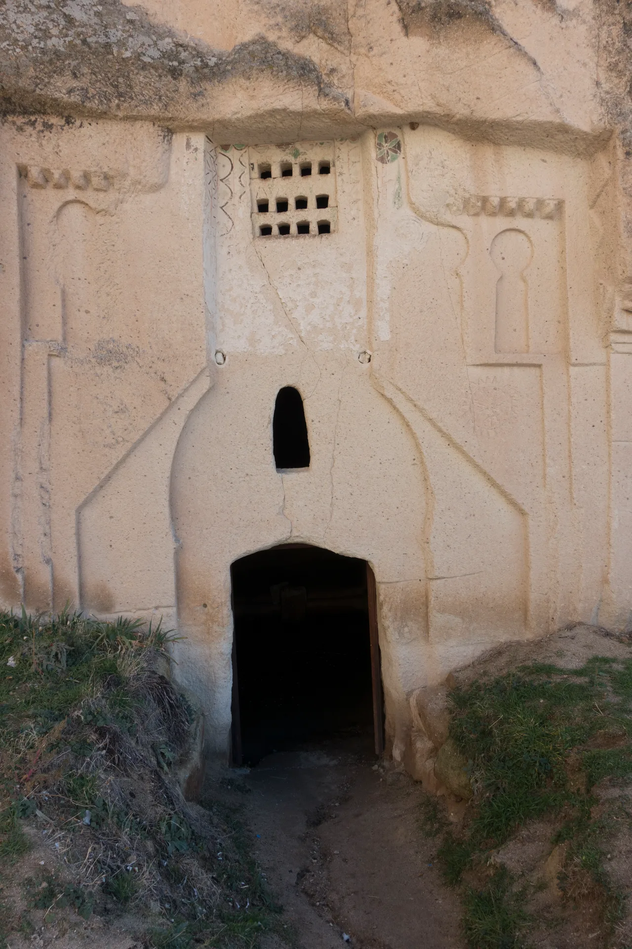 Hallaç Manastırı kilise giriş bölümü