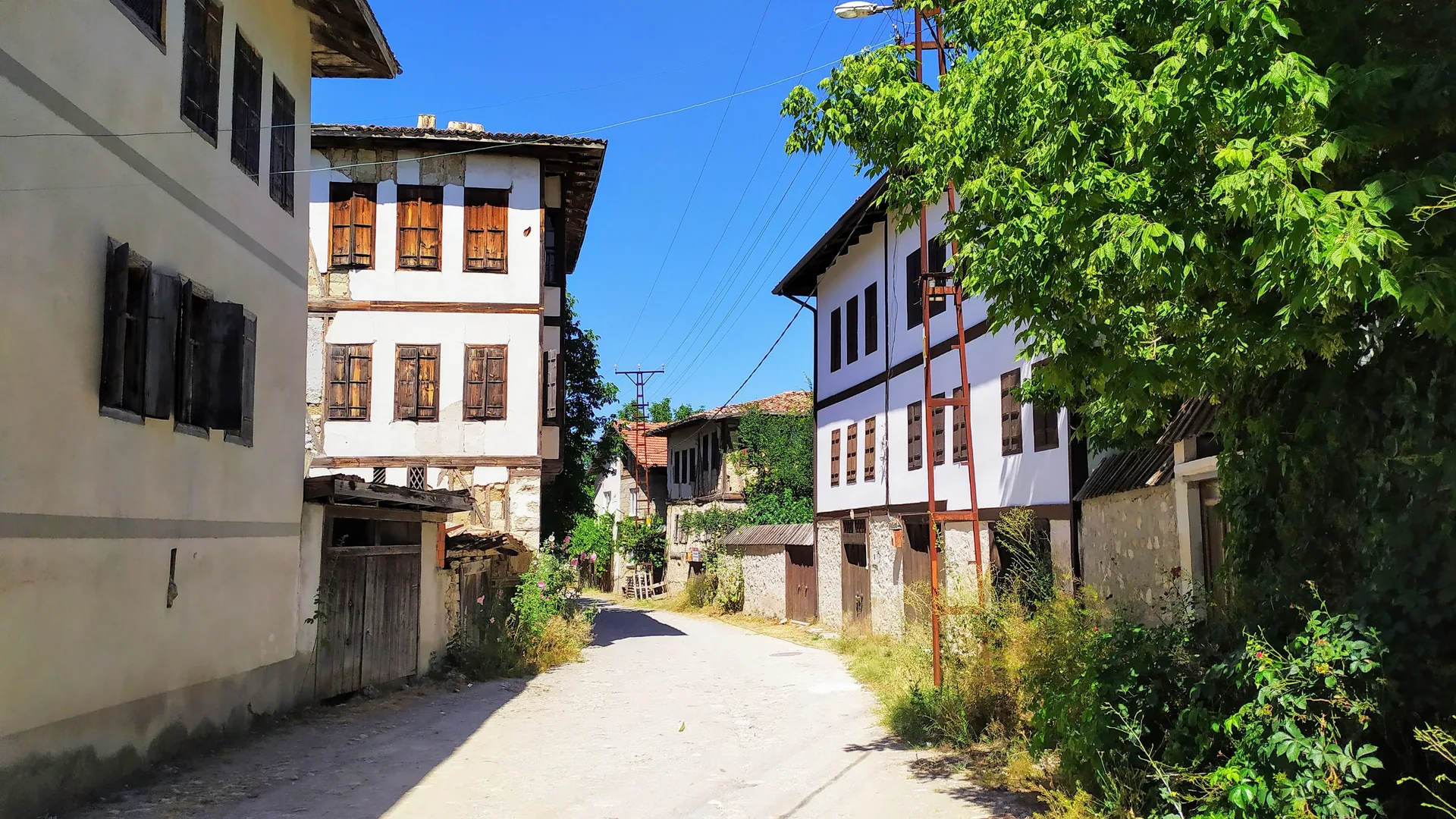 Yörük Köyü taş sokakları ve evleri